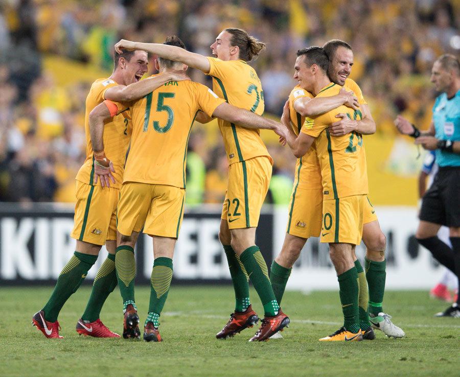 苏亚雷斯：作为主教练我要承担责任，球队有明显的变化和提高