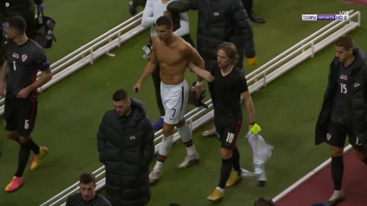 总是蕴藏着 总是蕴藏着